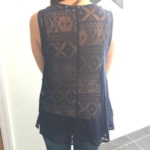 NY&Co Geo print flyaway